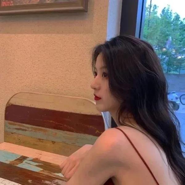 亲亲我的白月光